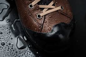 7 Of The Best Waterproof Work Shoes For Men